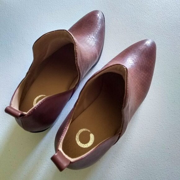 NWB ~ Sz 7 Block Heel! Brown Slip-On Ankle Booties ~ Journee Collection "Terri" - Picture 12 of 14